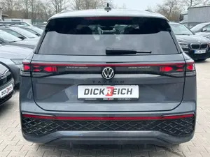 Volkswagen Tayron 2.0 TDI 4M R-Line BLACK 7Sitze*PANO*AHK Bild 4