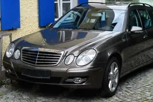 Mercedes-Benz E 280 E 280 T 7G-TRONIC Avantgarde