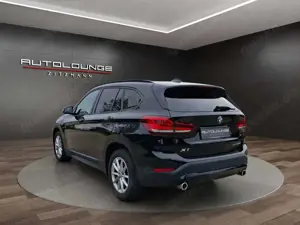 BMW X1 xDrive 20 d Advantage Bild 3