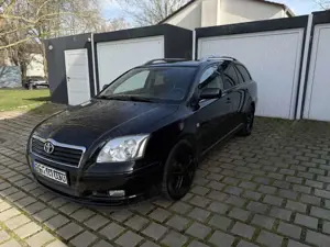 Toyota Avensis 2.2 D-CAT Combi Executive