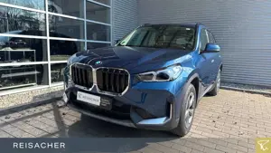 BMW X1 xDrive 20d A NAVI AHK RüKa Sitzhzg adLED