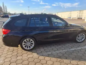 BMW 325 325D Touring Modell Advantage