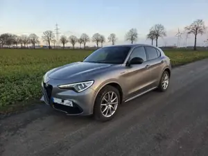 Alfa Romeo Stelvio 2.0 Turbo 16V AT8-Q4 Veloce