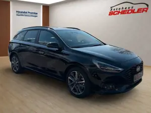 Hyundai i30 Kombi Advantage 1.5T-GDi 48V 140PS DCT+PANO Bild 2