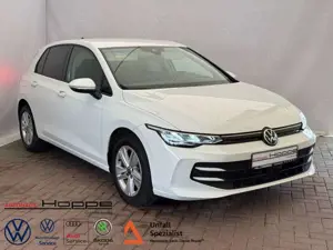 Volkswagen Golf VIII Life 1.5TSI RFKAM+NAVI+APP+LED+SHZ+ACC