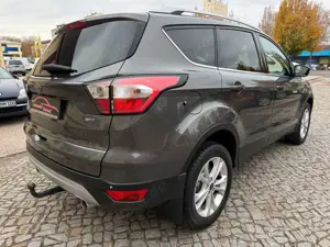 Ford Kuga Bild 2