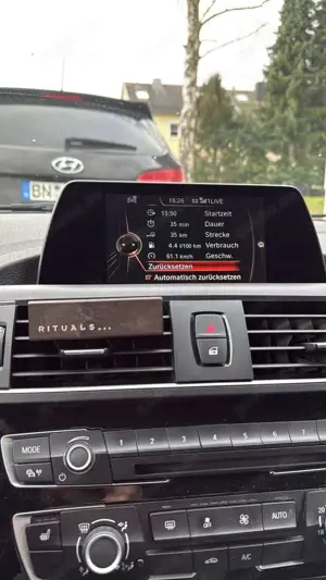 BMW 116 116 d Advantage Bild 3