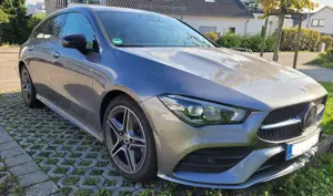 Mercedes-Benz CLA 200 SB Night LED DISTRONIC 8Reifen Alu AMG