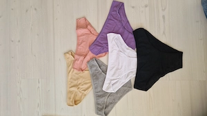 Auf Wunsch getragene Unterwäsche 