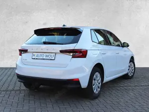 Skoda Fabia 1.0 TSI Ambition *SHZ*Klima*AppConnect* Bild 3