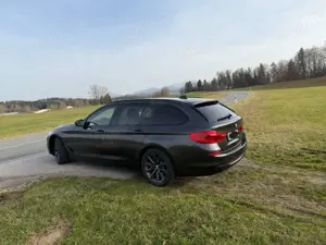 BMW 520 520d Touring Aut. Luxury Line |NAVI |PDC