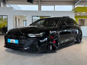 Audi RS6 Avant 4.0 TFSI quattro *Keramik*BO*Laser*