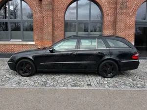 Mercedes-Benz E 220 CDI T ELEGANCE *2.Hand*Top Zustand*AHK* Bild 5