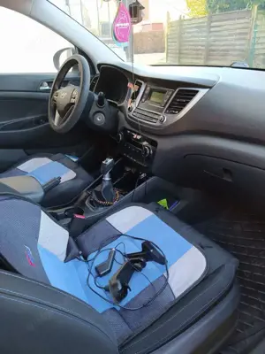 Hyundai TUCSON blue 1.7 CRDi 2WD Classic