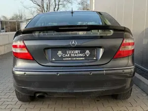 Mercedes-Benz C 200 C 200 Automatik PDC TEMPOMAT TÜV NEU LEDER Bild 5