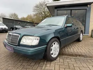 Mercedes-Benz E 220 LPG