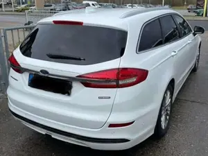 Ford Mondeo Bild 2