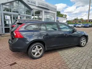 Volvo V60 Business Edition*Klima*TÜV 05.2027*Schiebedach Bild 4