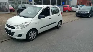 Hyundai i10 1,1 " Klima,E-Fenster,Tüv,Insp,Zahnr.neu" Bild 2