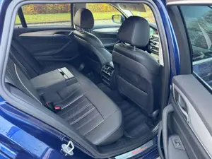 BMW 520 520d xDrive*SPORT*HUD*LED*ACC*360°KAM*AHK*TW+SHA*M-LENKRAD Bild 5