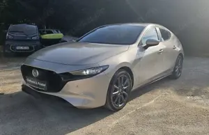 Mazda 3 2.5 e-SKYACTIV G140 AT Centre-Line