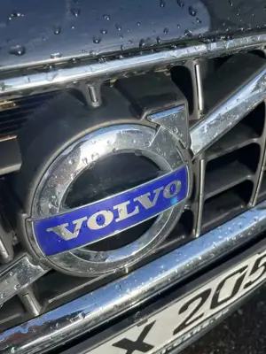 Volvo V70 V70 D5 AWD Aut. Momentum Bild 3