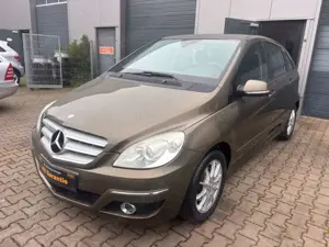 Mercedes-Benz B 200 Automatik  Chromepaket Alu PDC SHZ PANODA
