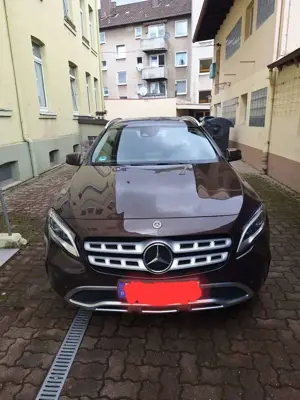 Mercedes-Benz GLA 180 GLA 180