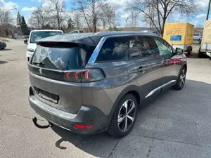 Peugeot 5008 Bild 5
