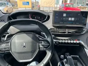 Peugeot 5008 Bild 2