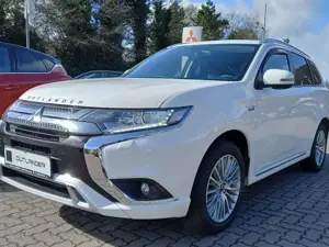 Mitsubishi Outlander PHEV Basis Spirit 4WD /AHK/Kamera/