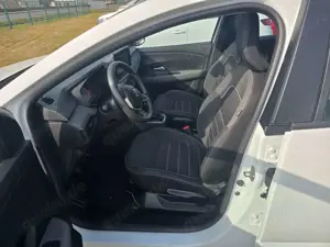 Dacia Sandero Bild 5