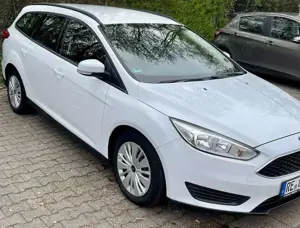 Ford Focus Turnier 1.0 EcoBoost Start-Stopp-System Trend
