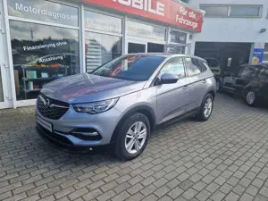 Opel Grandland X 1.2 Start/Stop -Navi+2xSH+Multi-Lederlenk+Kamera