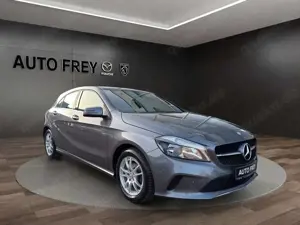 Mercedes-Benz A 180 d 109PS Style EPH+KLIMA+NAVI+SITZHEIZUNG+RADIO+CD+