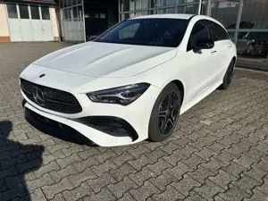 Mercedes-Benz CLA 200 SB 7G-DCT AMG Line Night-Paket Rückfahrkamera