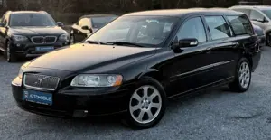 Volvo V70 Kombi 2.4D Sport°ZAHNRIEMEN°AHK°LEDER°SHZ°