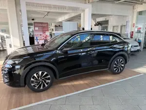 Volkswagen T-Roc R-Line 1.5 eTSI 110 kW (150 PS) DSG Bild 2