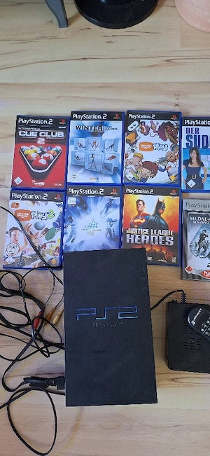 PS2 Konsole und 17 Spiele Bild 4