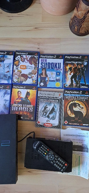 PS2 Konsole und 17 Spiele Bild 3