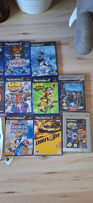 PS2 Konsole und 17 Spiele Bild 2