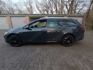 Volkswagen Golf 1.6 TDI BlueMotion Technology Lounge Bild 3