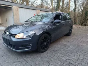 Volkswagen Golf 1.6 TDI BlueMotion Technology Lounge Bild 2