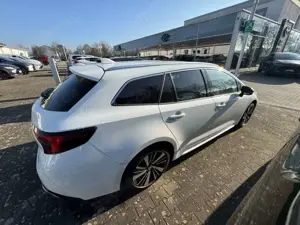 Toyota Corolla Touring Sports Hybrid Teamplayer / CarPlay  Andro Bild 5