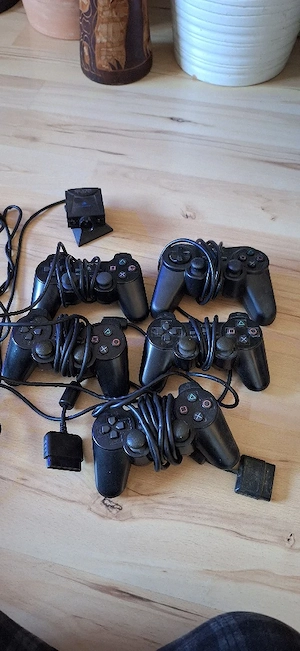 PS2 Konsole und 17 Spiele Bild 5
