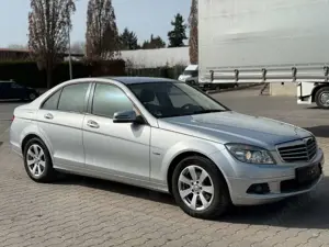 Mercedes-Benz C 180 CGI BlueEfficiency Auto. *AHK. *Tempomat