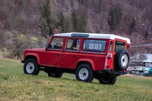Land Rover Defender Bild 2