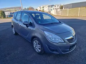 Opel Meriva B Design Edition
