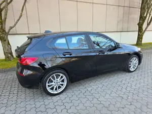 BMW 118 118 i Advantage LED - Alu 17 - PDC Bild 5