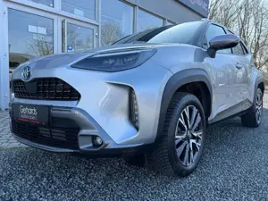 Toyota Yaris Cross 1.5 -i AWD-i Adventure Bild 2